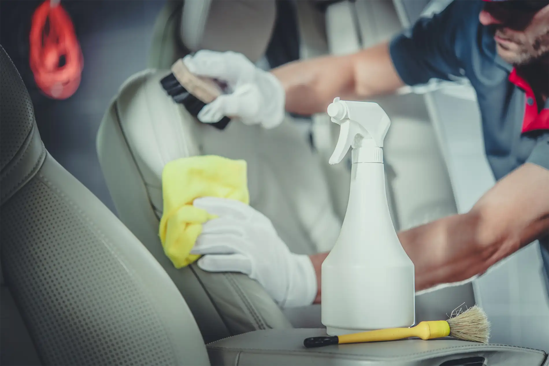 Lederreparatur